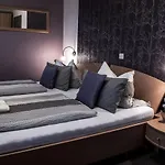 Restaurant Landgasthof Zum Wiesengrund Mini-hôtel 3*