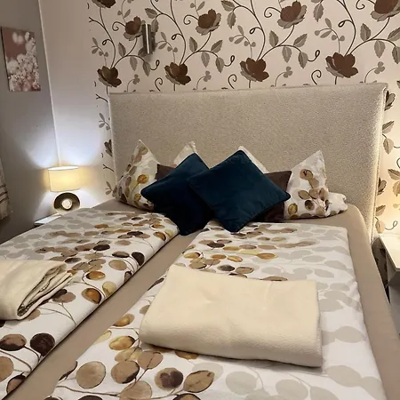 Restaurant Landgasthof Zum Wiesengrund 3* Newel