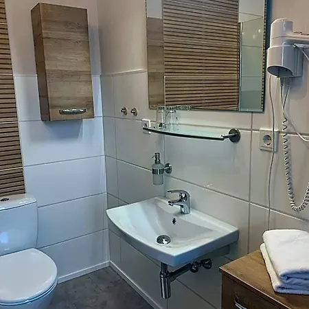 Inn Restaurant Landgasthof Zum Wiesengrund 3*