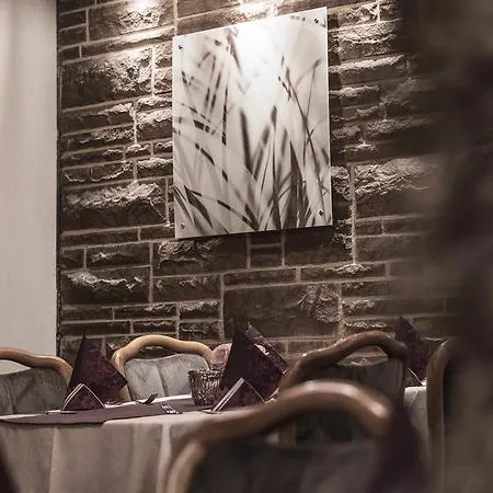 Inn Restaurant Landgasthof Zum Wiesengrund Newel