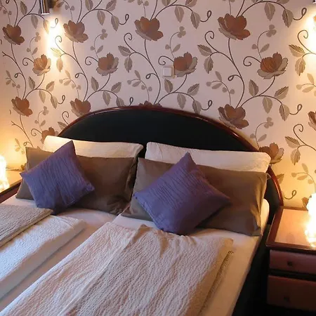 Restaurant Landgasthof Zum Wiesengrund Mini-hôtel