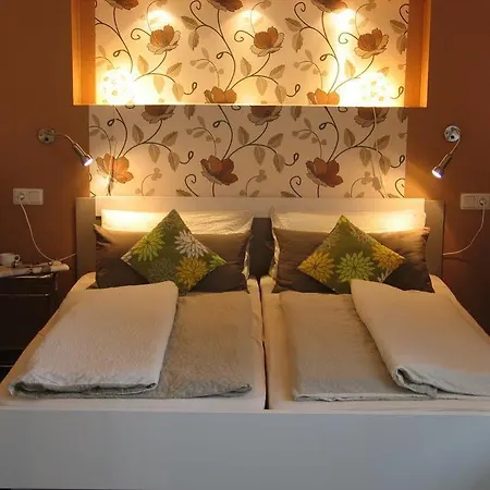 Restaurant Landgasthof Zum Wiesengrund Mini-hôtel