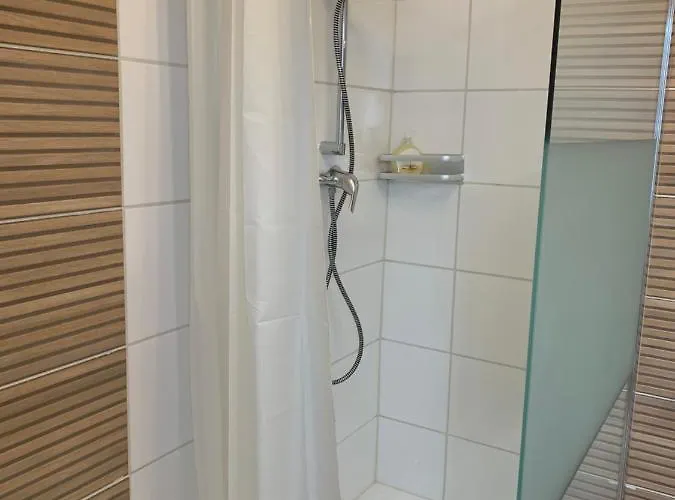 Restaurant Landgasthof Zum Wiesengrund Estalagem Newel