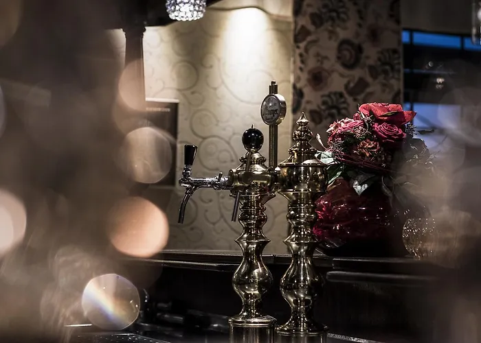 Restaurant Landgasthof Zum Wiesengrund بيت ريفي Newel