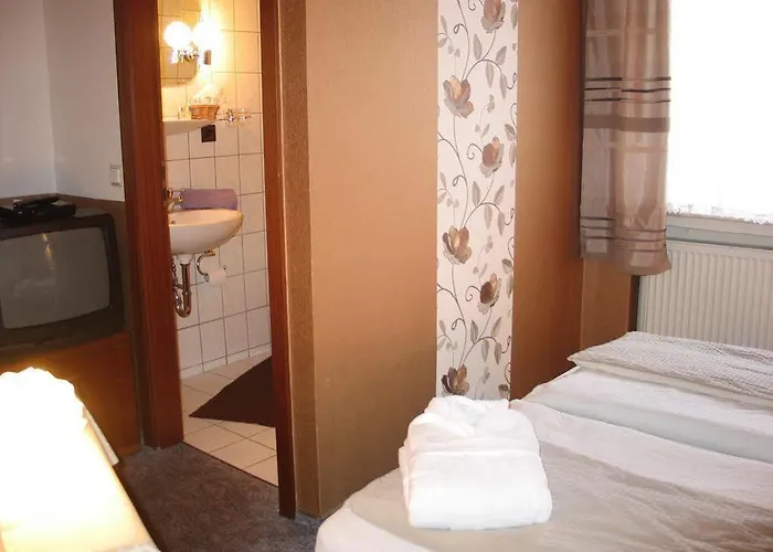 بيت ريفي Restaurant Landgasthof Zum Wiesengrund Newel